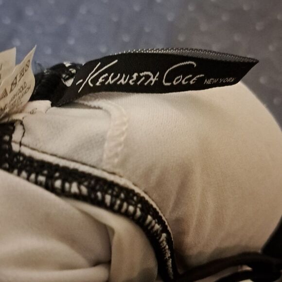 Kenneth Cole black and white tankini swim top size small - Picture 4 of 4